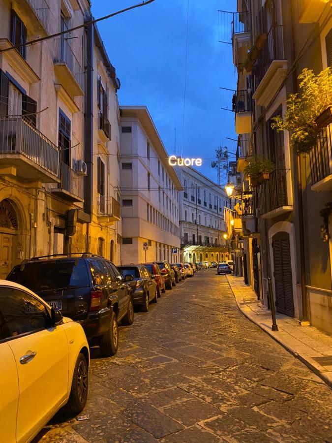 Apulia 35 Panzió Bari Kültér fotó